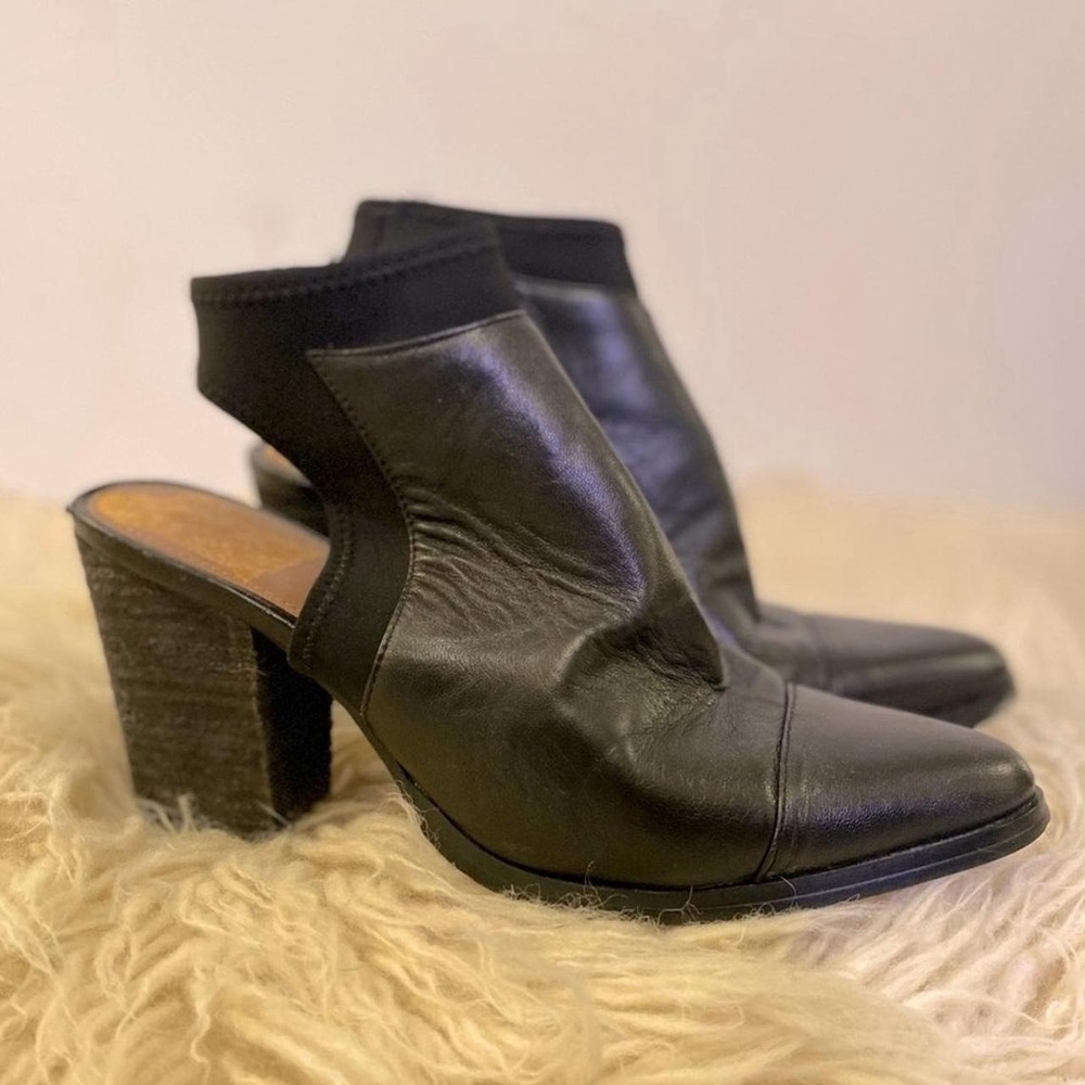 Vince Camuto Black Leather Open Heel Pointed Toe Block Heel Booties Size 7.5M